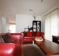 Boutique Stays - Waters Edge - Tourism Canberra