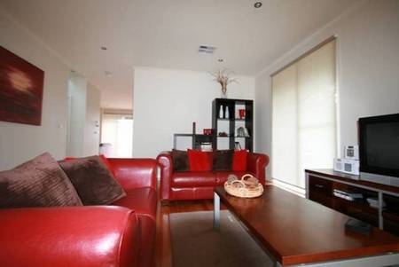 Boutique Stays - Waters Edge - Tourism Canberra 0