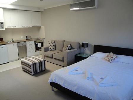 The Queenscliff Inn - Tourism Canberra 2