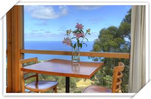 Chris's Beacon Point Restaurant And Villas - Tourism Canberra 2