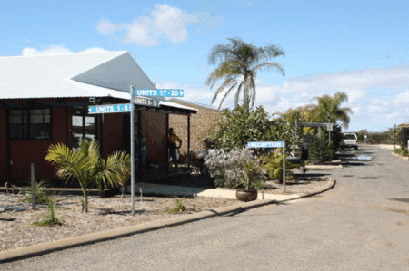 Carnarvon Central Apartments - Tourism Canberra 3