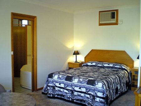 Best Westlander Sundowner Motel - Tourism Canberra 2