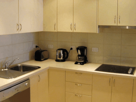 Aztra Gladstone Business Apartments - Tourism Canberra 2