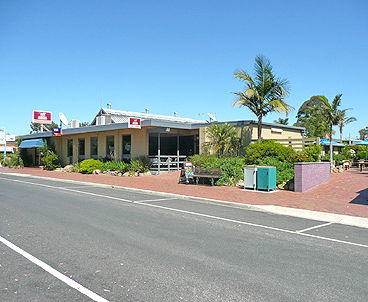 Mallacoota Hotel Motel - Tourism Canberra 0
