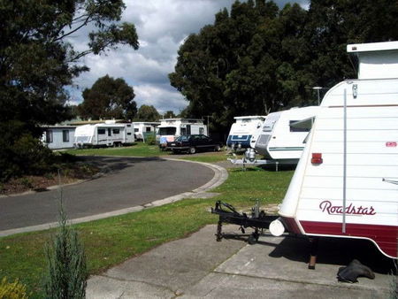 Tandara Caravan Park - Tourism Canberra 1