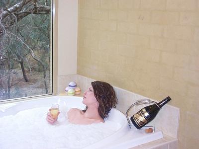 Madison Spa Resort - Tourism Canberra 4