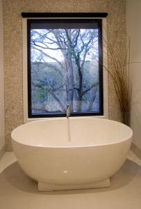 Saltus Luxury Retreat - Tourism Canberra 2