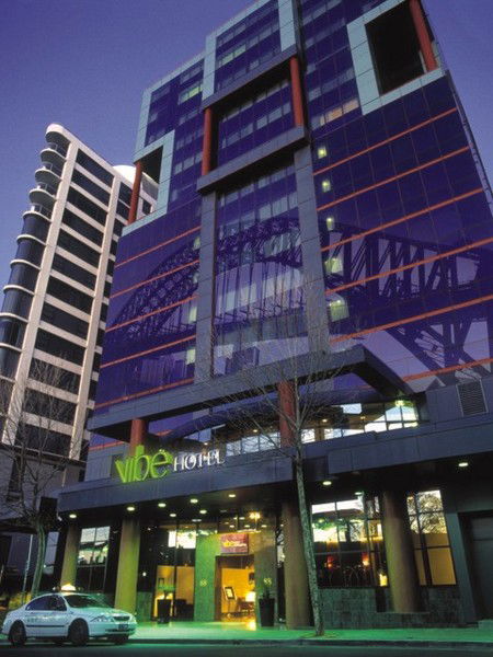 Vibe Hotel North Sydney - Tourism Canberra 0