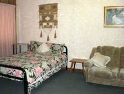 Fernleigh Cottages & Country Barn - Tourism Canberra 1