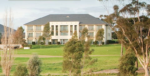 Yarra Valley Lodge - Tourism Canberra 0