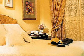 Clifton Lodge - Tourism Canberra 0