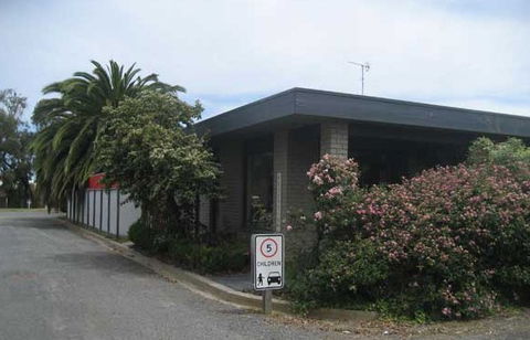Boat Ramp Motel - Tourism Canberra 0
