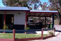 Golden Country Motel And Caravan Park - Tourism Canberra 5