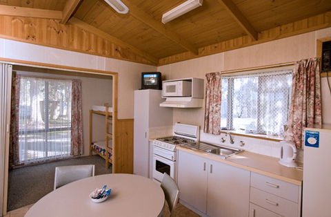 Shady Acres Caravan Park Ballarat - Tourism Canberra 4