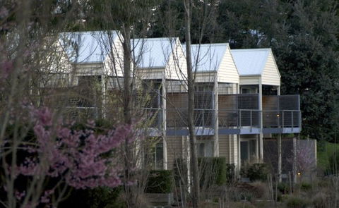 Lake House - Tourism Canberra 2