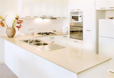 Glenelg Pacific Apartments - Tourism Canberra 1