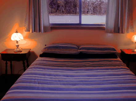 Lake Yalleena Cabins - Tourism Canberra