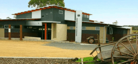 Swansea Backpacker Lodge - Tourism Canberra
