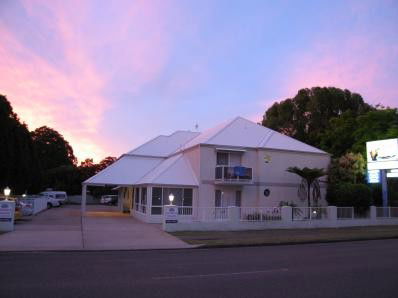 Admiral Nelson Motor Inn - Tourism Canberra 0