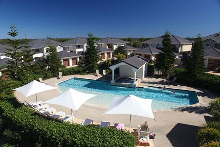 Sands At Yamba - Tourism Canberra 1