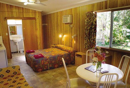 Del Rio Riverside Resort - Tourism Canberra 3