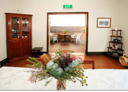 The Bank Guest House & Tellers Restaurant - Tourism Canberra 4