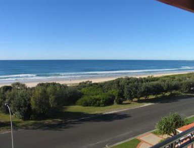 The Breakers Yamba - Tourism Canberra 0
