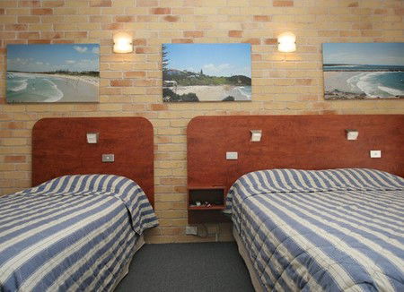Yamba Beach Motel - Tourism Canberra 4