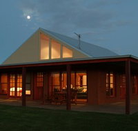 Little Bunda Cottages - Tourism Canberra