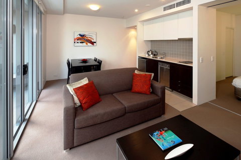 Cairns Luxury Apartments, Harbourlights Complex - Tourism Canberra 2