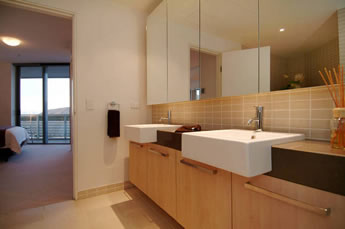 Cairns Luxury Apartments, Harbourlights Complex - Tourism Canberra 9
