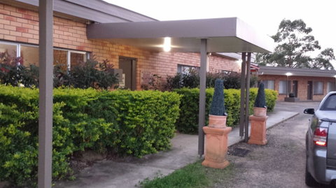 AA Hilldrop Motor Inn - Tourism Canberra 1