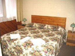 Glenelg Lake Holiday Apartment Accommodation - Tourism Canberra 2
