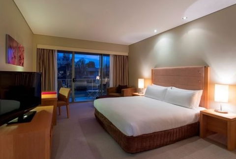 Crowne Plaza Hunter Valley - Tourism Canberra 4