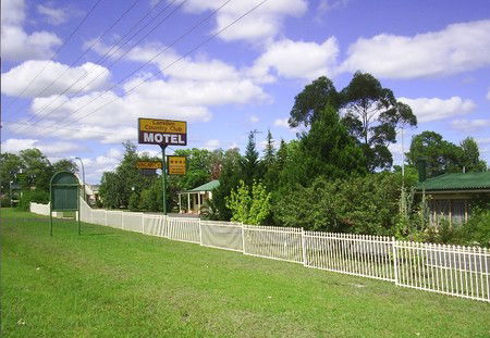 Camden Country Club Motel - Tourism Canberra 0