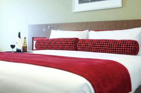 Mercure Sydney Liverpool - Tourism Canberra 1