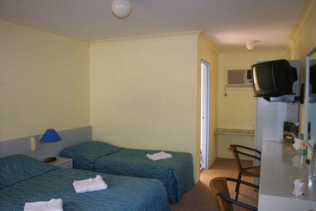 Sutherland Motel - Tourism Canberra 4