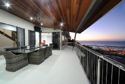 Spectacular Views Airlie Beach - Tourism Canberra 0