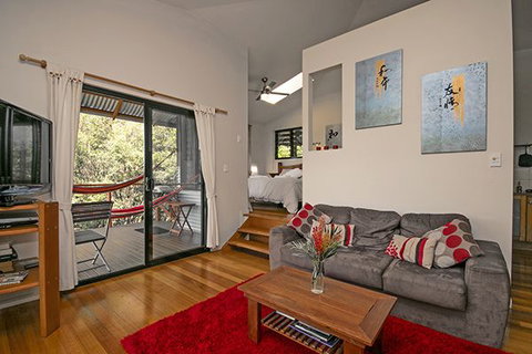 Tallaringa Views - Tourism Canberra 4