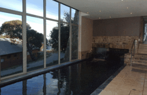Breathtaker On High Spa Retreat - Tourism Canberra 0