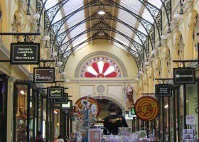 MELTours - Tourism Canberra 0