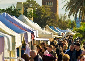 St Kilda Esplanade Market - Tourism Canberra 0