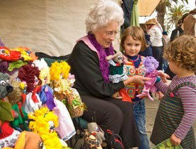 St Kilda Esplanade Market - Tourism Canberra 1