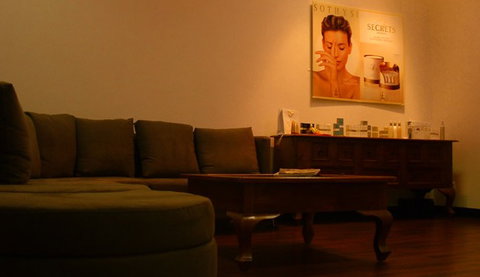 The Revival Lounge - Tourism Canberra 3