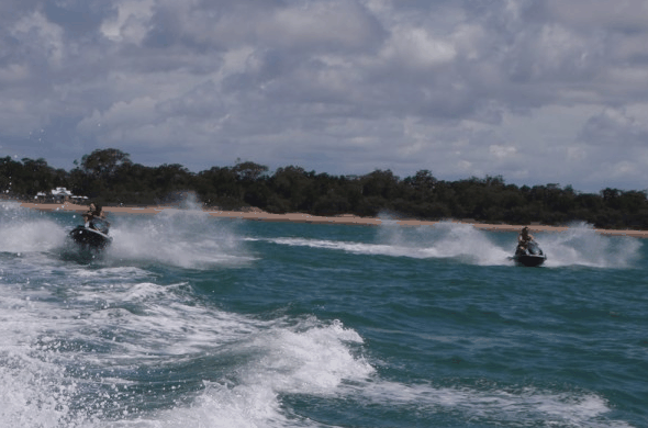 Aquavue Cafe Watersports - Tourism Canberra 0