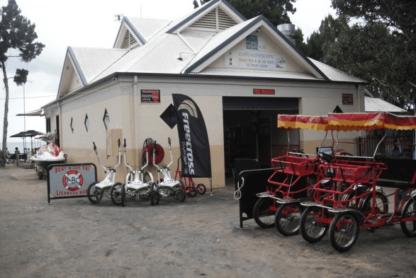 Aquavue Cafe Watersports - Tourism Canberra 3