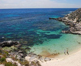 Little Armstrong Bay - Tourism Canberra 0