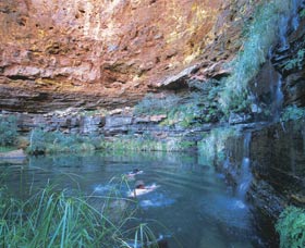 Dales Gorge And Circular Pool - Tourism Canberra 0