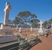 Old Pioneer Cemetery Coolgardie - Tourism Canberra