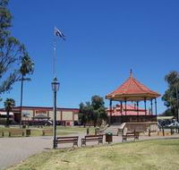Gladstone Square - Tourism Canberra
